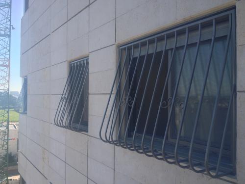 סורגים קשתיים: תמונה מס' 77 קטגוריה:A