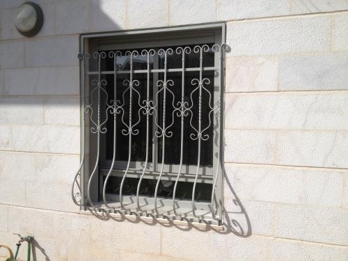 סורג בטן מעוצב: תמונה מס' 235 קטגוריה:D