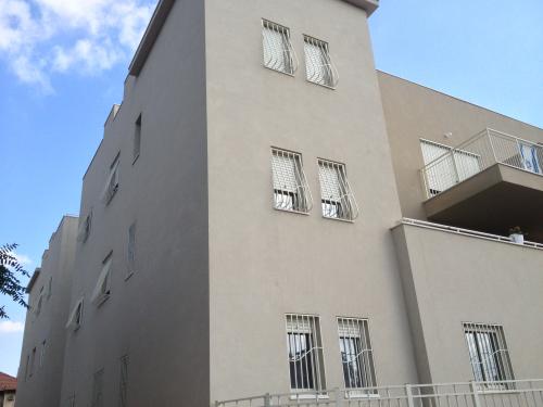 סורגים דגם גל לבניינים: תמונה מס' 151 קטגוריה:A