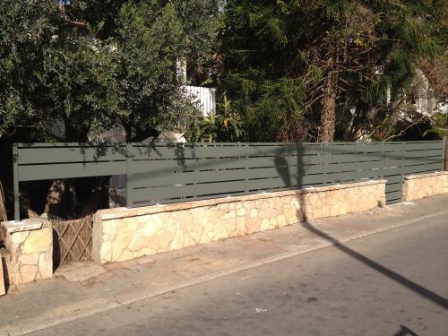 שער וגדר פח מגשים: תמונה מס' 104