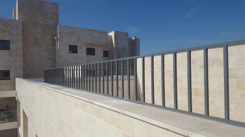 הגבהת מעקה: תמונה מס' 438 קטגוריה:A