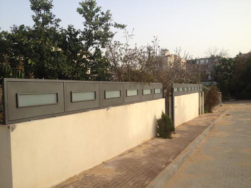 גדר הייטק וזכוכית: תמונה מס' 38