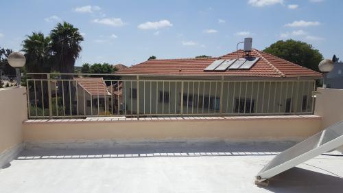 מעקה מרפסת: תמונה מס' 204 קטגוריה:C