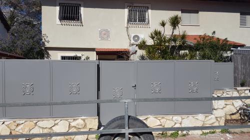 גדר ושער פח: תמונה מס' 215