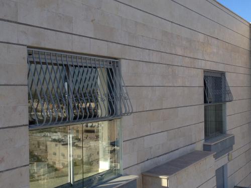 סורגים קשתיים: תמונה מס' 57 קטגוריה:A