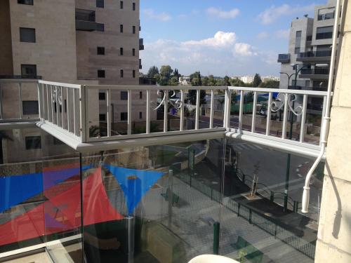הגבהת מעקה: תמונה מס' 331 קטגוריה:A