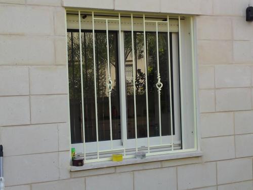 סורג ישר מסוגנן: תמונה מס' 381 קטגוריה:C